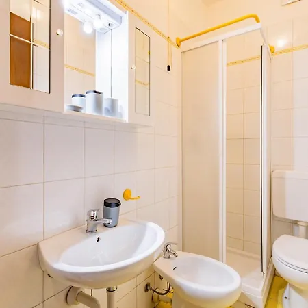 La Santa Maria Κούνεο